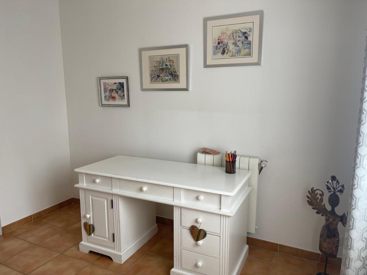 Confortable Villa De Vacances Entre Nimes, Le Pont Du Gard, Uzes, Arles, Avignon Marguerittes Bagian luar foto